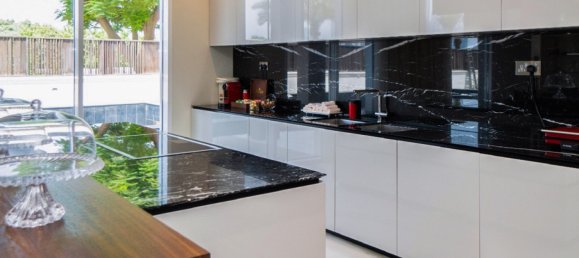 7 bedrooms Villa in Emirates Hills, UAE No. 12213 23