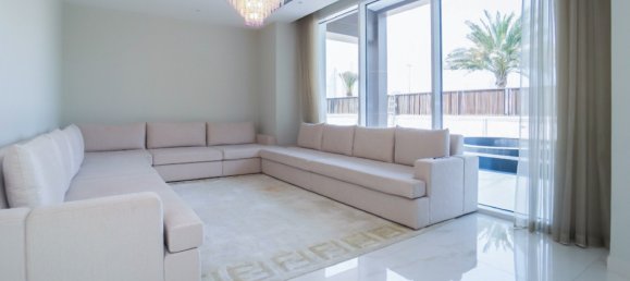 7 bedrooms Villa in Emirates Hills, UAE No. 12213 4
