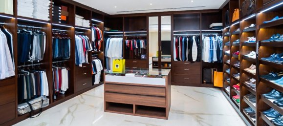 7 bedrooms Villa in Emirates Hills, UAE No. 12213 26