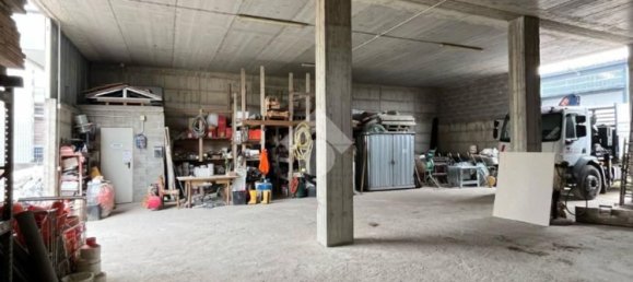 235m² Warehouse in Barbata, Italy No. 52484 3