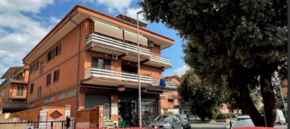 Apartamento T4 em Rome, Italy N.º 9641 2