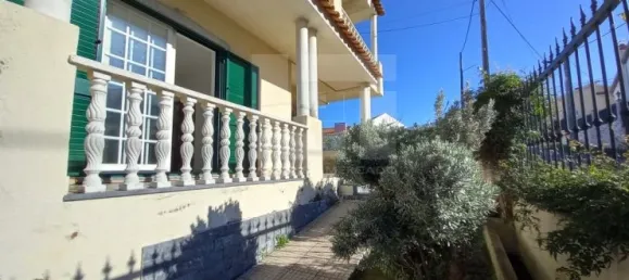 Casa T3 em Almada, Portugal N.º 174936 2