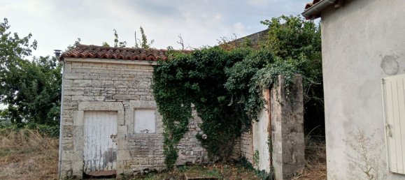 2 Schlafzimmer Haus in Charente, France, Nr. 318812 2