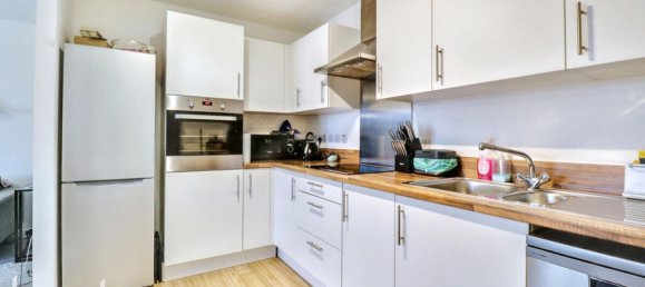 2 Schlafzimmer Wohnung in Grays, United Kingdom, Nr. 4992 4