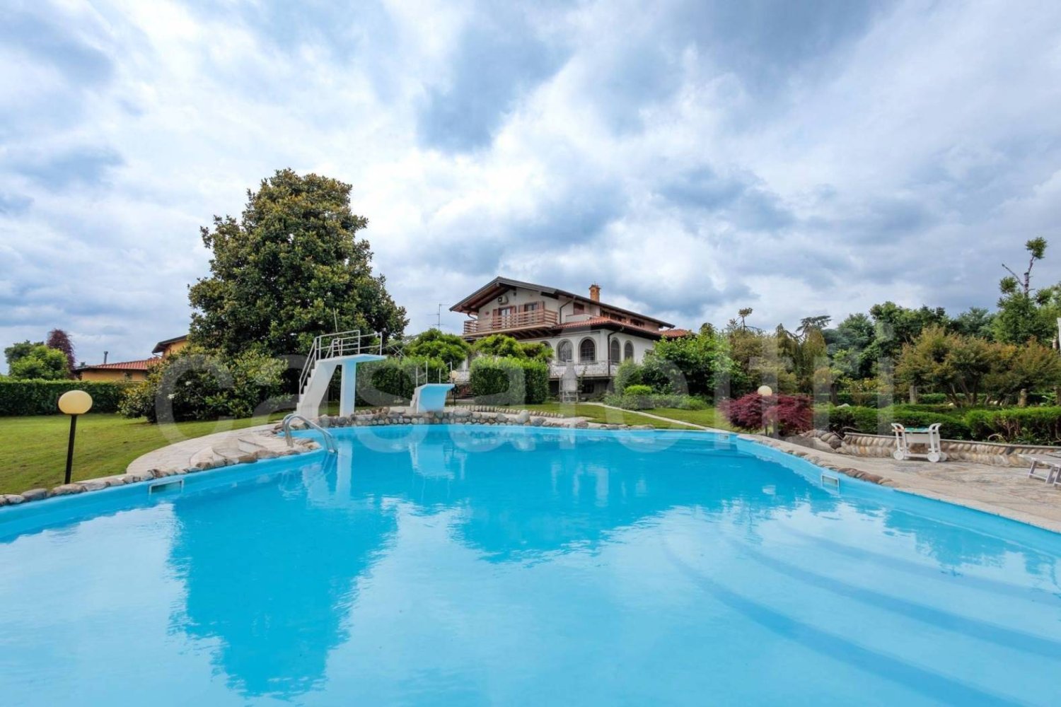 Вилла с 5 спальнями в Каприате Сан Джервазио, Италия № 189699