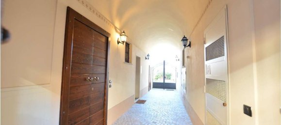 Edifício em San Colombano al Lambro, Italy 367 m² N.º 9679 16