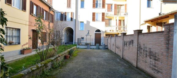 Edifício em San Colombano al Lambro, Italy 367 m² N.º 9679 82