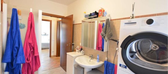 Edifício em San Colombano al Lambro, Italy 367 m² N.º 9679 41