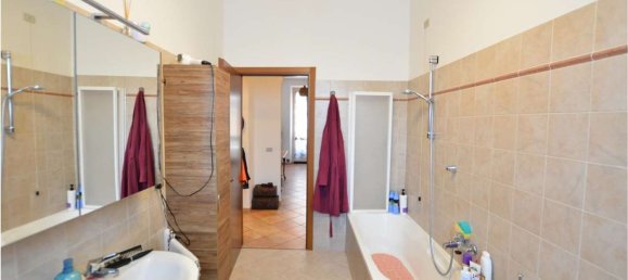 Edifício em San Colombano al Lambro, Italy 367 m² N.º 9679 24