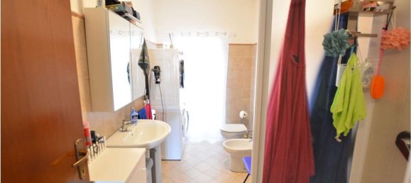 Edifício em San Colombano al Lambro, Italy 367 m² N.º 9679 58