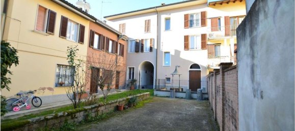 Edifício em San Colombano al Lambro, Italy 367 m² N.º 9679 83