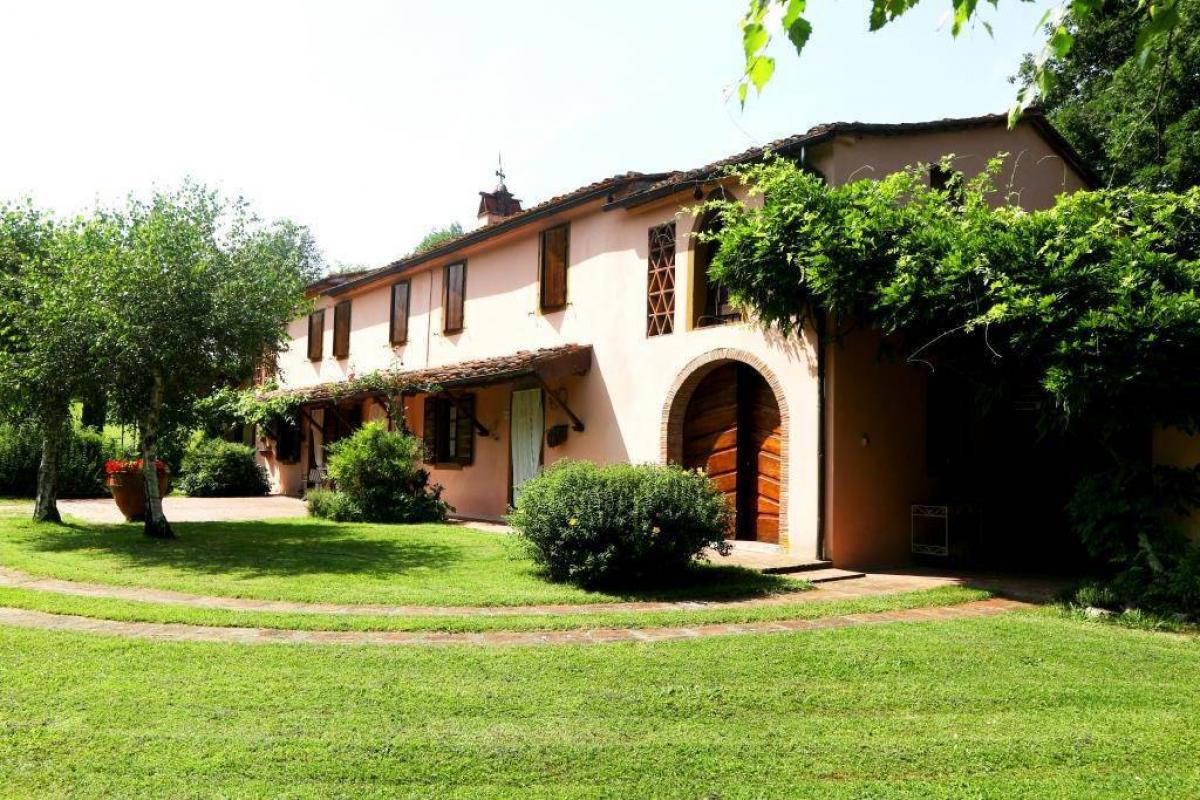 4 bedrooms House in Capannori, Italy No. 1000