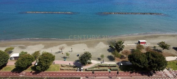 Квартира с 3 спальнями в Лимасол, Кипр № 3889 4