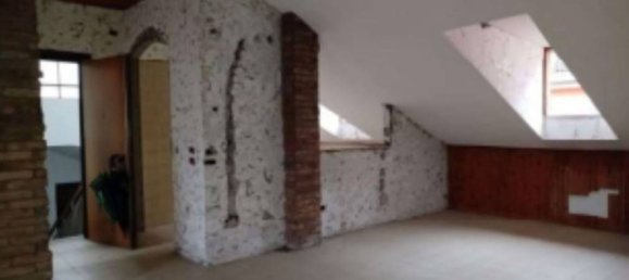 2غرفة شقة في Voghera, Italy رقم 95469 10