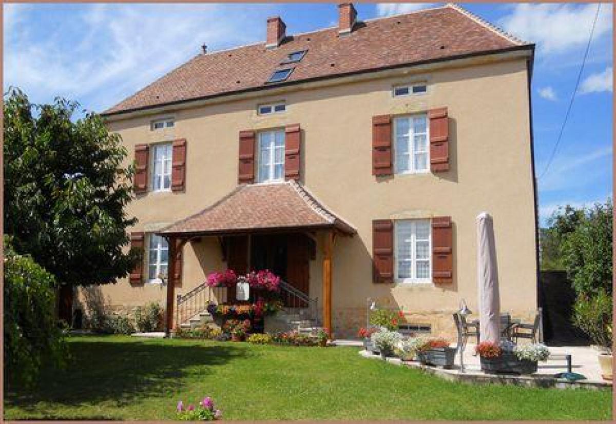 5 bedrooms House in Cluny, France No. 4269