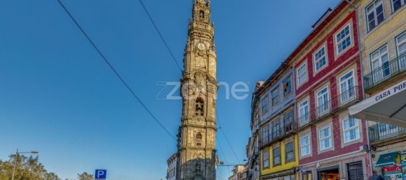 Hotel de 16 dormitorios en Porto, Portugal No. 320583 18