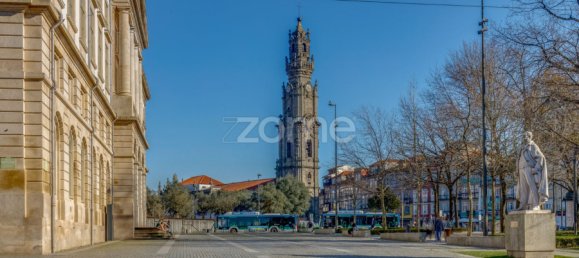 Hotel de 16 dormitorios en Porto, Portugal No. 320583 16