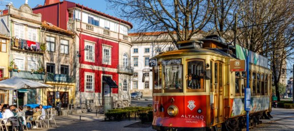 Hotel de 16 dormitorios en Porto, Portugal No. 320583 7