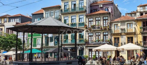 Hotel de 16 dormitorios en Porto, Portugal No. 320583 2