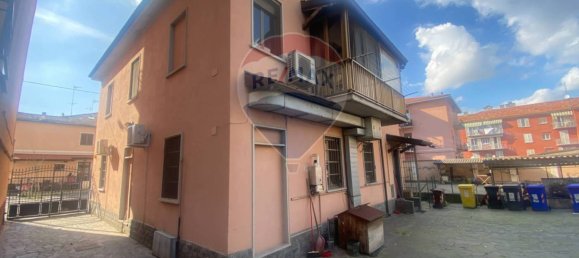 4-salle Bâtiment à Pavia, Italy No. 363194 6