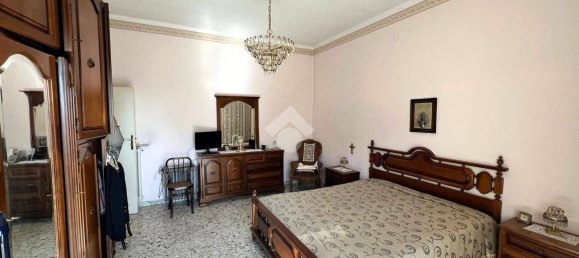 3 bedrooms House in Altamura, Italy No. 148860 9
