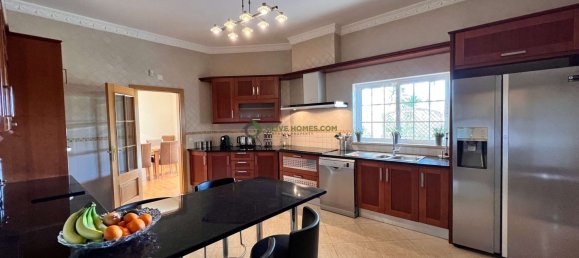 8 bedrooms Villa in Almancil, Portugal No. 112945 16