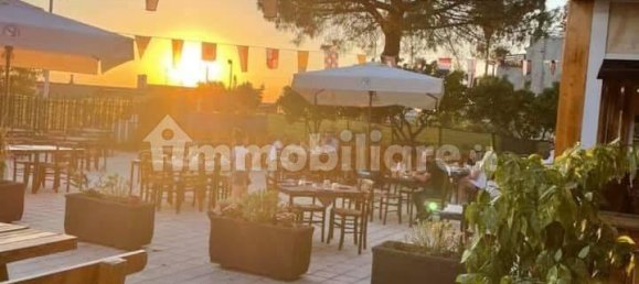 2غرفة عقار تجاري في Sant'Anastasia, Italy رقم 329002 4