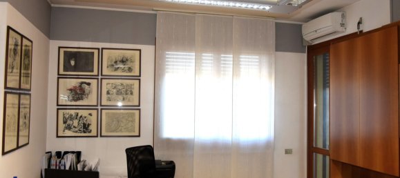 Büro in Meda, Italy 100m², Nr. 86102 10