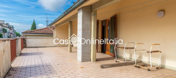 6-Zimmer Wohnung in Prato, Italy, Nr. 26726 33