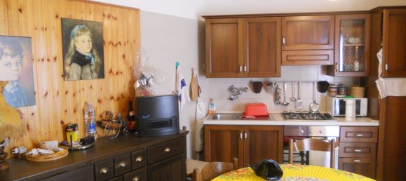 4 rooms Apartment in Capistrello, Italy No. 224509 4