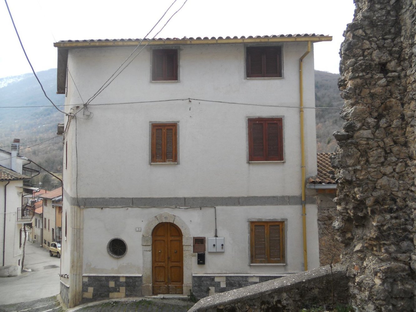 4 rooms Apartment in Capistrello, Italy No. 224509