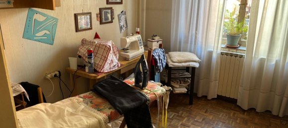 4-salle Appartement à Bisuschio, Italy No. 141221 13