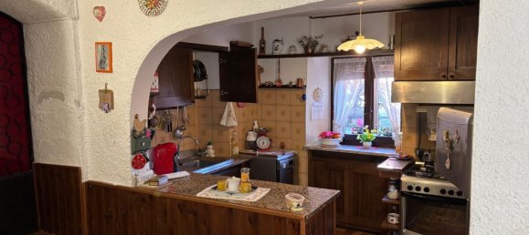 4-salle Appartement à Bisuschio, Italy No. 141221 4