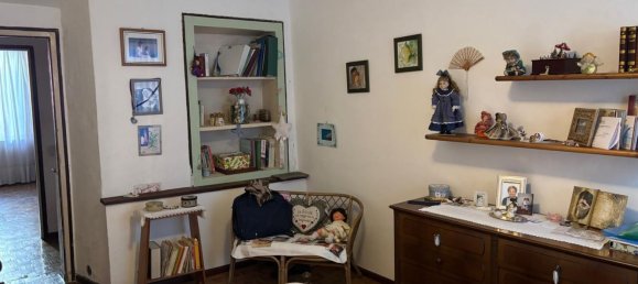 4-salle Appartement à Bisuschio, Italy No. 141221 15