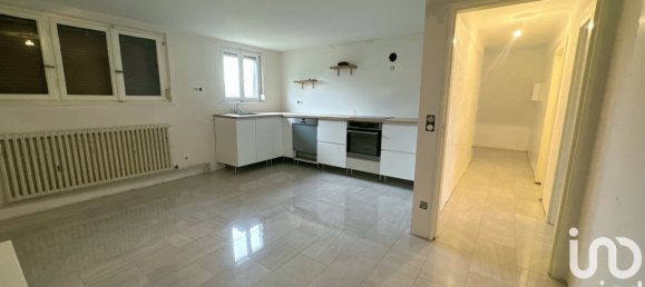 Casa de 4 dormitorios en Talange, France No. 266130 9