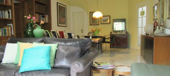 4 bedrooms Villa in Carrara, Italy No. 63385 5