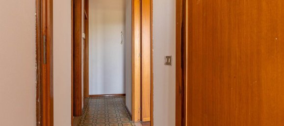 5 bedrooms Apartment in Ivrea, Italy No. 339625 28
