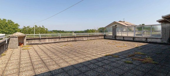 5 bedrooms Apartment in Ivrea, Italy No. 339625 19