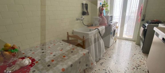 3 rooms Apartment in Bitonto, Italy No. 17756 9