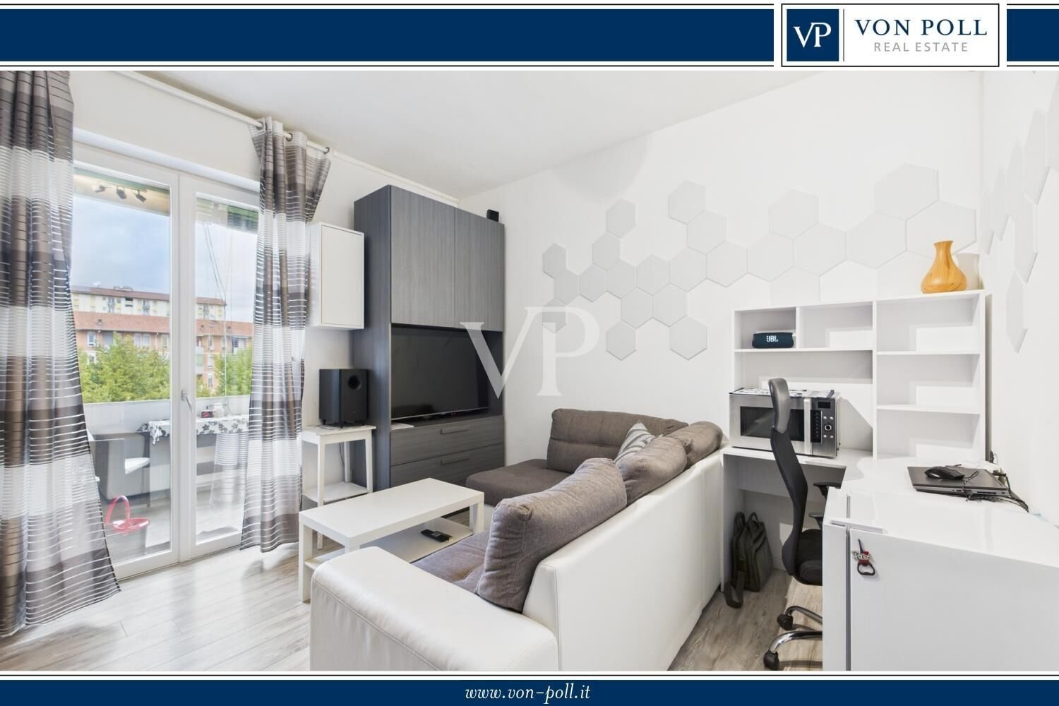 5 bedrooms Apartment in Milan, Italy No. 357918