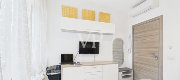 5 bedrooms Apartment in Milan, Italy No. 357918 11