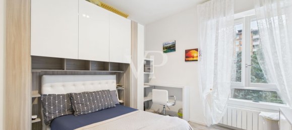 5 bedrooms Apartment in Milan, Italy No. 357918 10