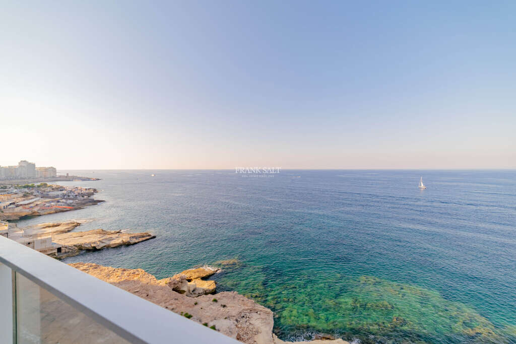 2 bedrooms Apartment in Sliema, Malta No. 9633