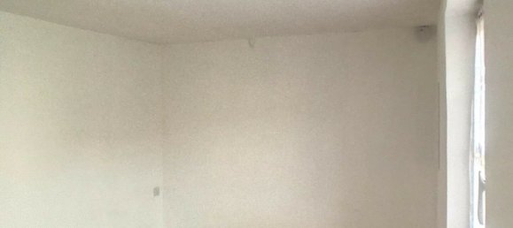 Adosado de 1 dormitorio en Montargis, France No. 60990 8