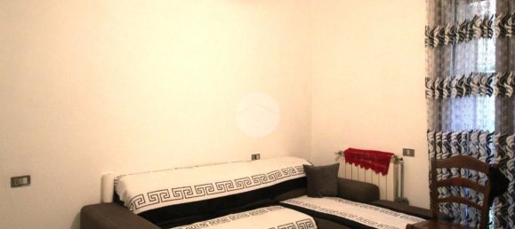 3 rooms Apartment in Soiano del Lago, Italy No. 122037 8