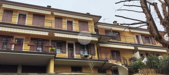 3 rooms Apartment in Soiano del Lago, Italy No. 122037 2