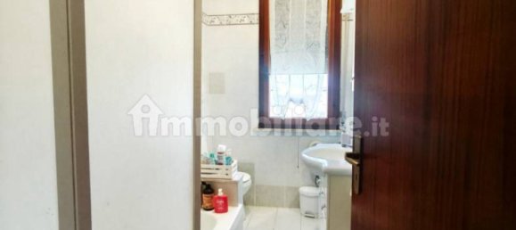 Квартира с 2 спальнями в Понтедера, Италия № 352455 12