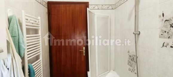 Квартира с 2 спальнями в Понтедера, Италия № 352455 11