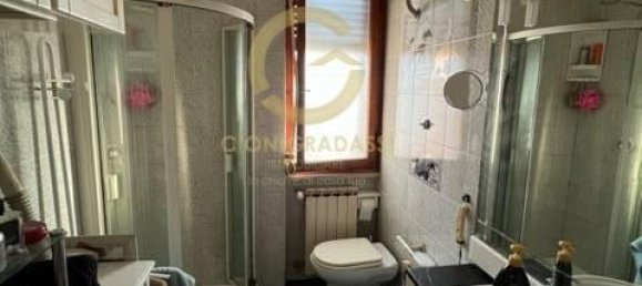 3 rooms Apartment in Livorno, Italy No. 125587 6