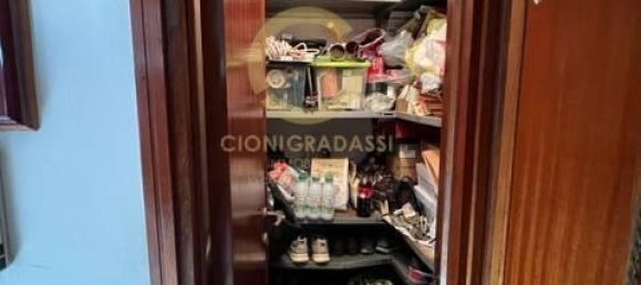 3 rooms Apartment in Livorno, Italy No. 125587 3